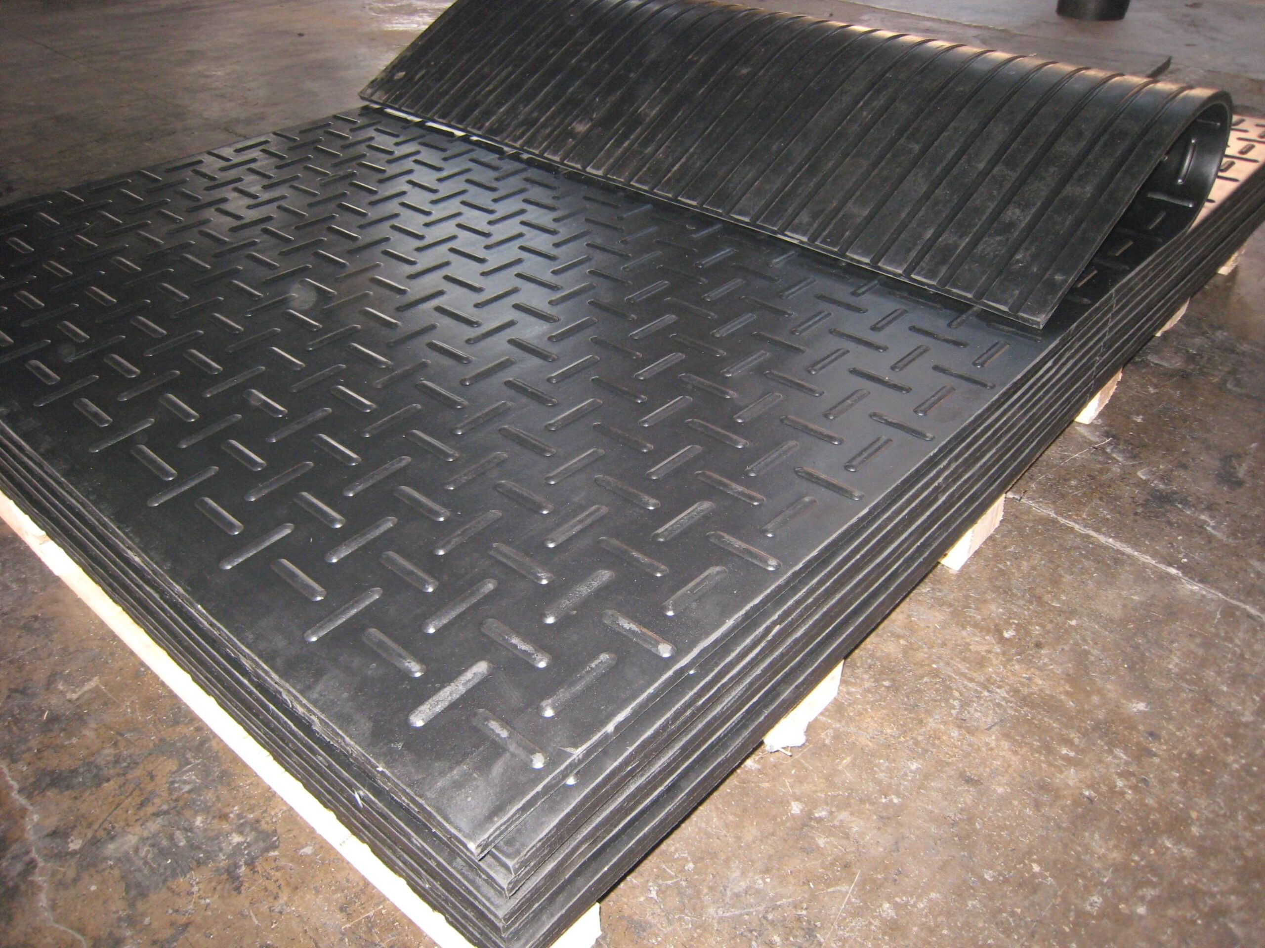 Stable Mat Floor Rubber Cow Mats - Image 2